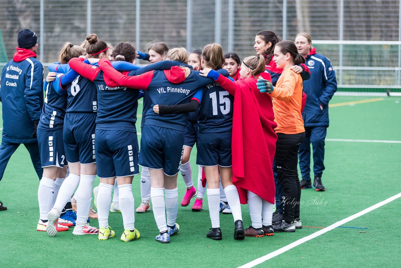 Bild 220 - wBJ VfL Pinneberg - St. Pauli : Ergebnis: 7:0 (Abbruch)